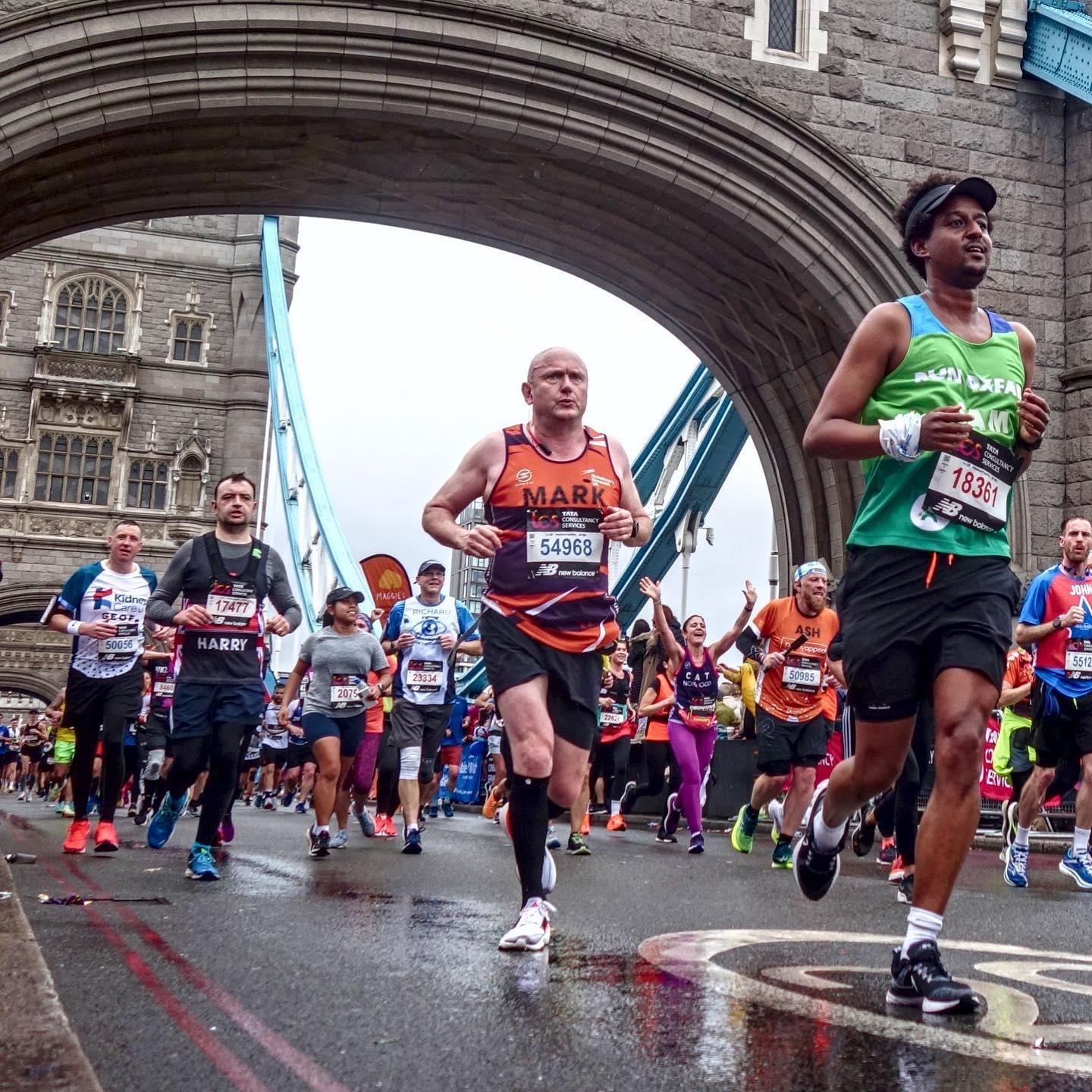 Gaysha MD, Mark Savage, runs London Marathon to raise money for Alzheimer’s Research UK